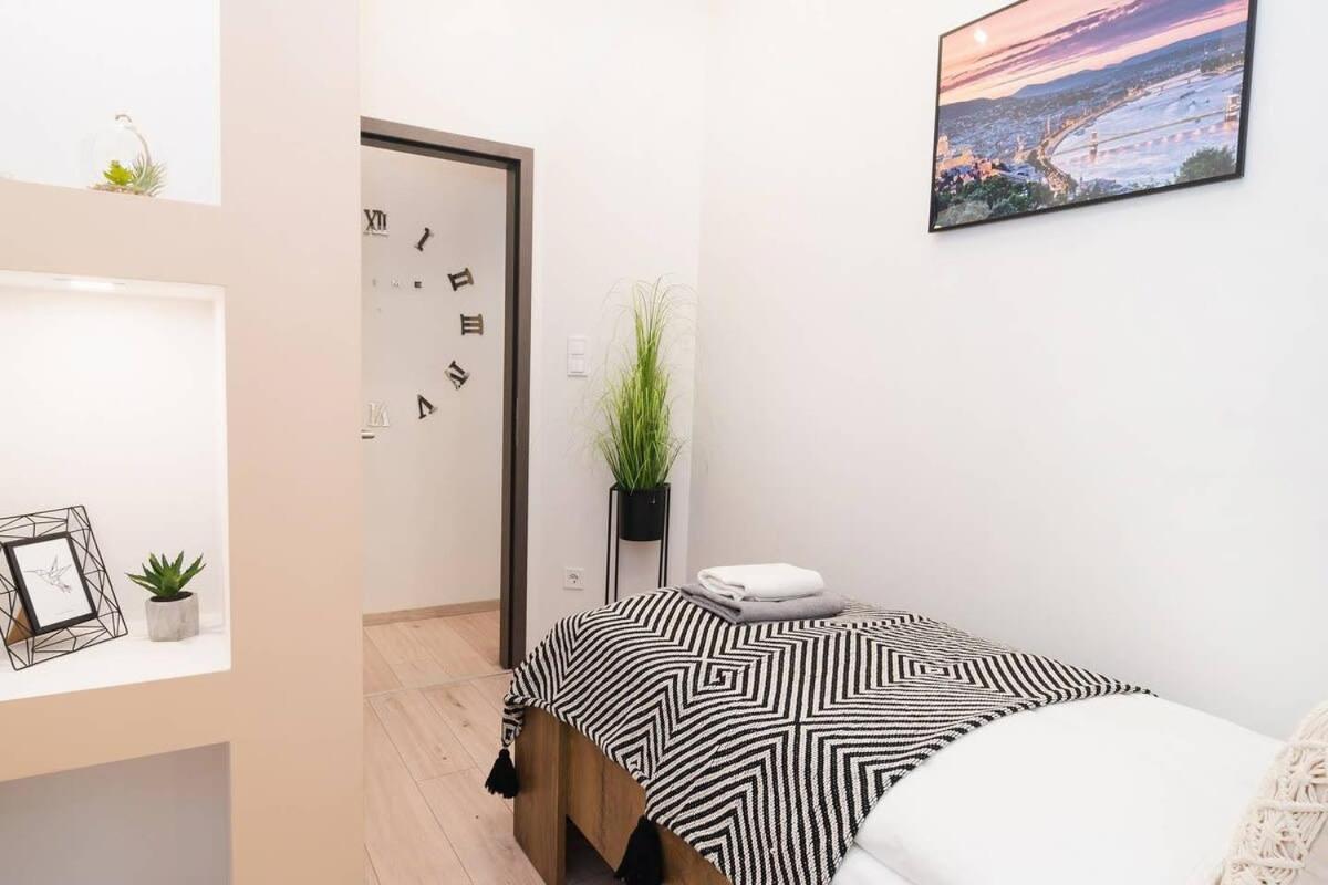 Perfect Place In The Heart Of Downtown Budapest Ngoại thất bức ảnh